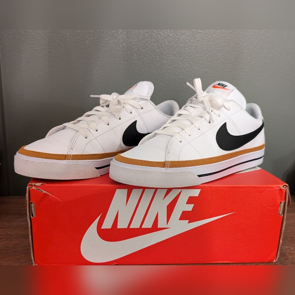 Nike Men's White Sneakers with Black and Gold Details